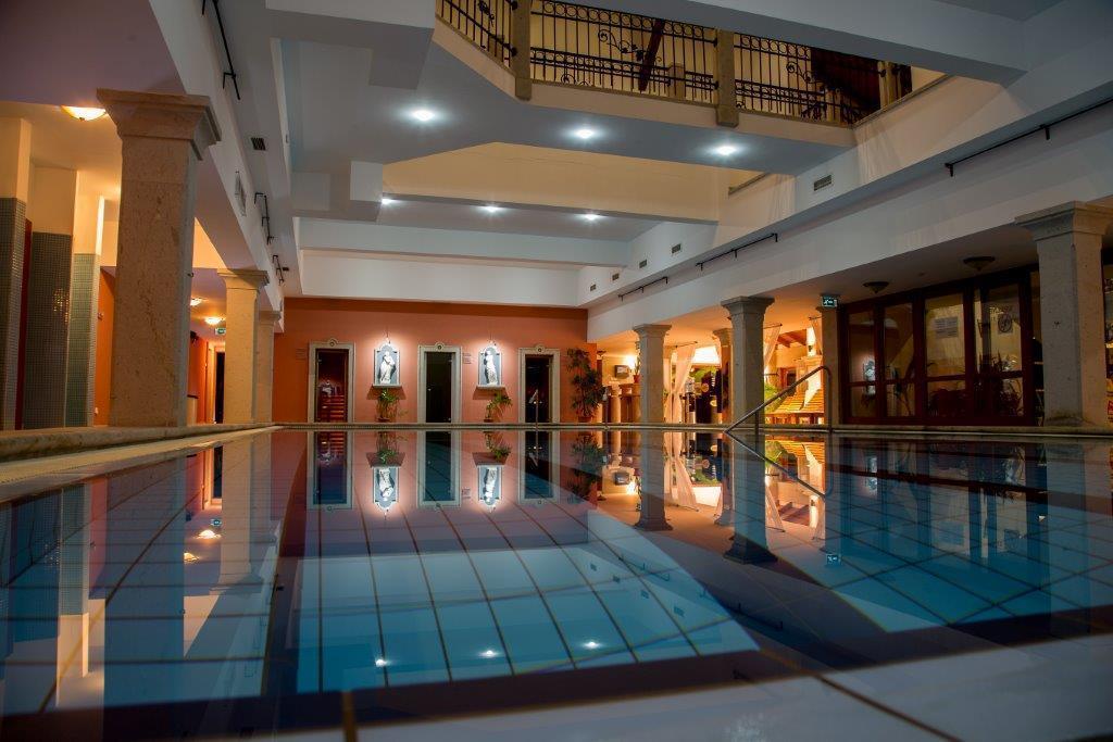 Egri Korona Borhaz Es Wellness Hotel Demjén Buitenkant foto