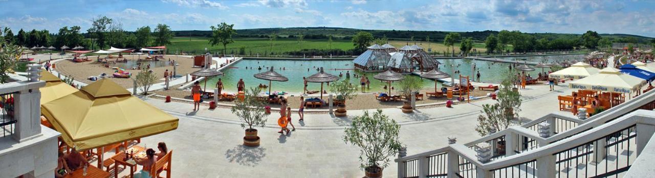 Egri Korona Borhaz Es Wellness Hotel Demjén Buitenkant foto
