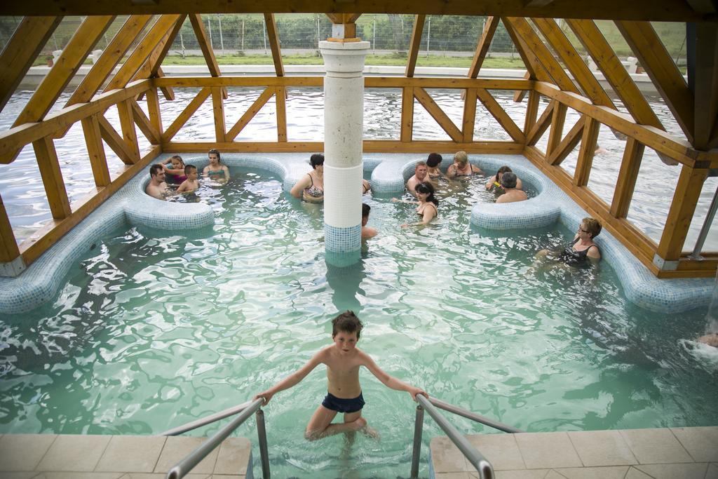 Egri Korona Borhaz Es Wellness Hotel Demjén Buitenkant foto