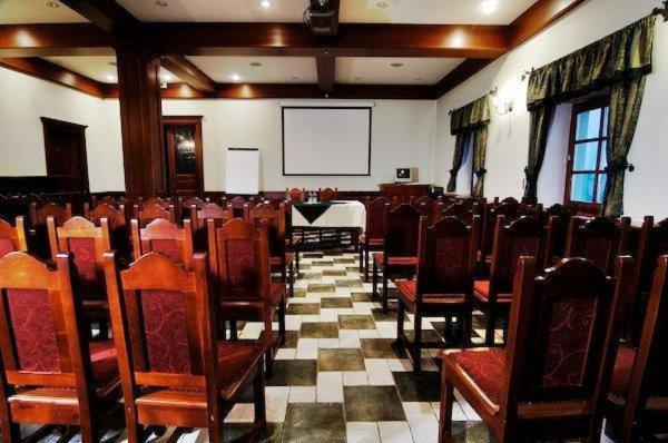 Egri Korona Borhaz Es Wellness Hotel Demjén Buitenkant foto